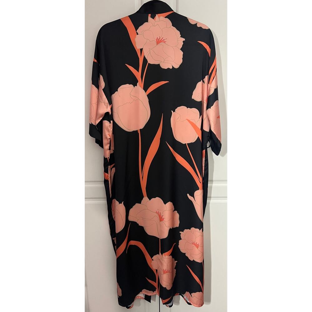 Pixie Lady Black Robe With Floral Pattern Nwot - image 3